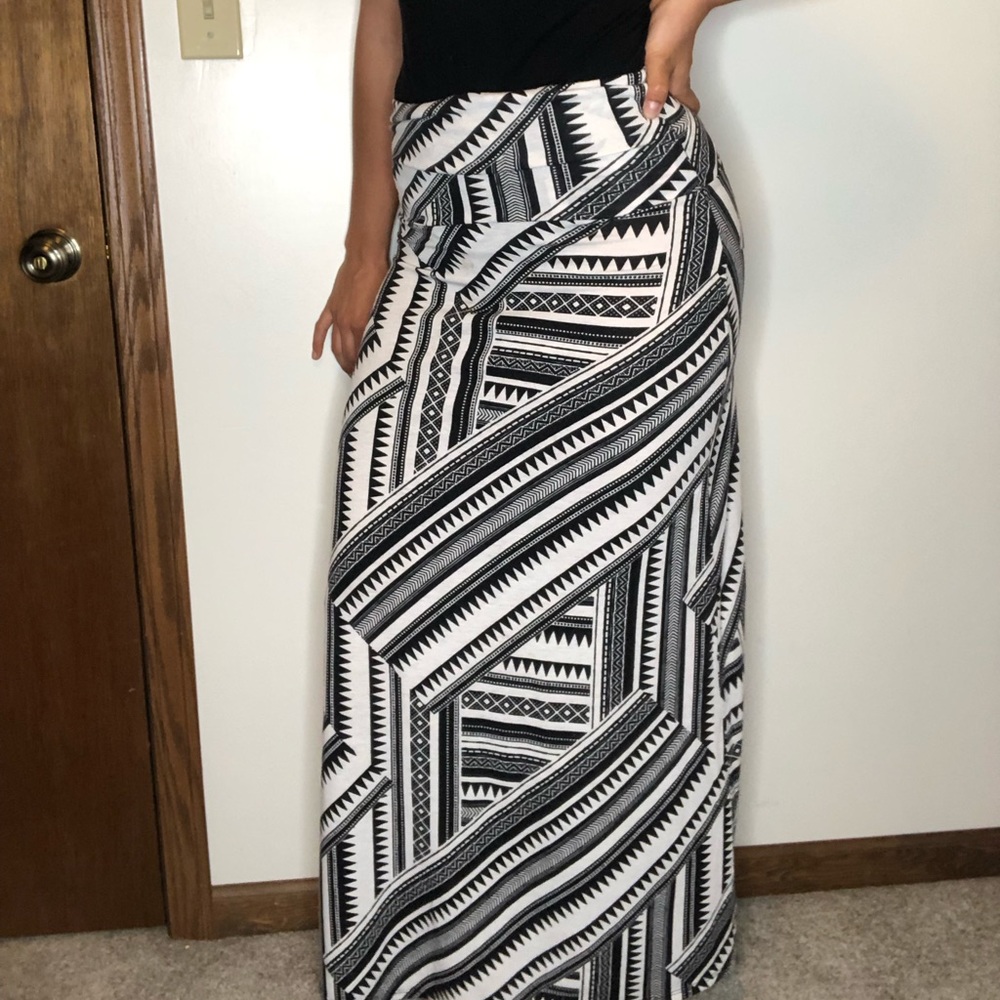 Tribal print maxi skirt